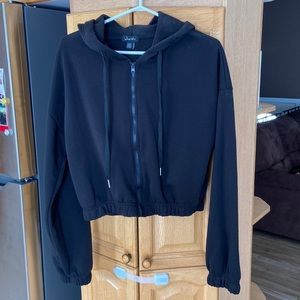 Cropped Black zip up sweater